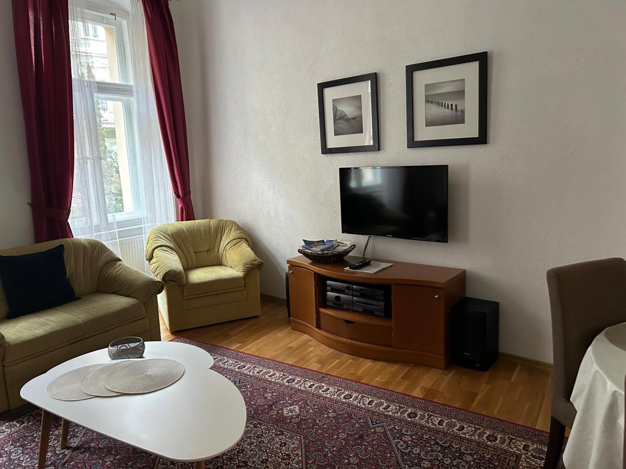 Apartment Sadova Karlovy Vary Exterior photo