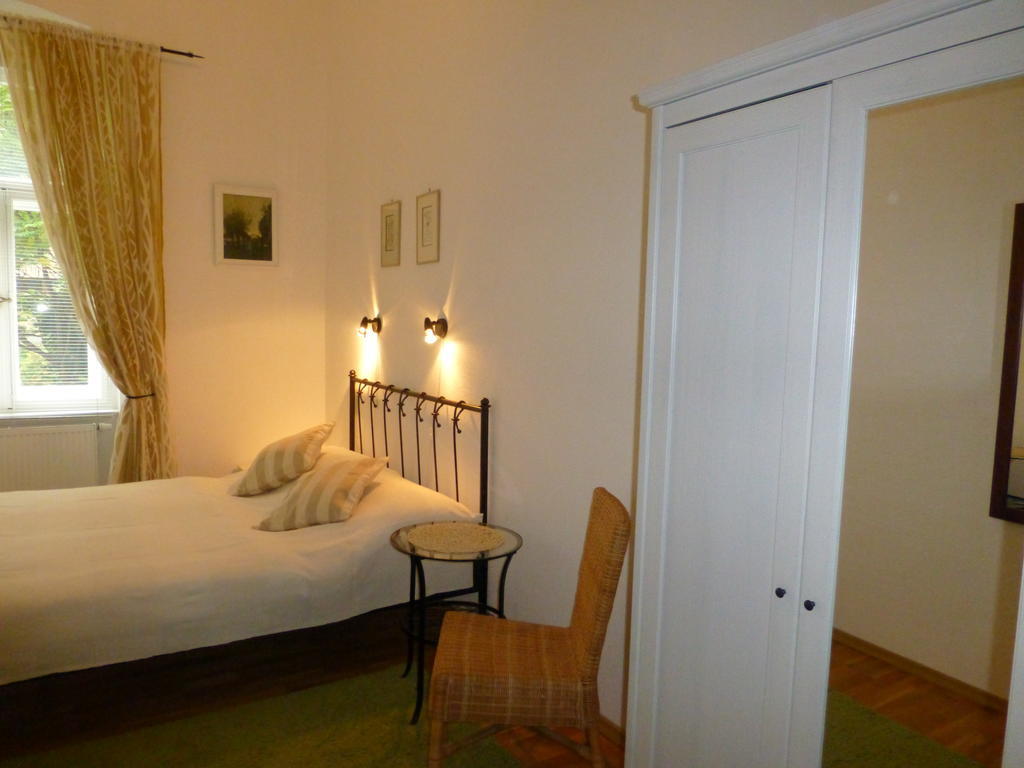 Apartment Sadova Karlovy Vary Room photo